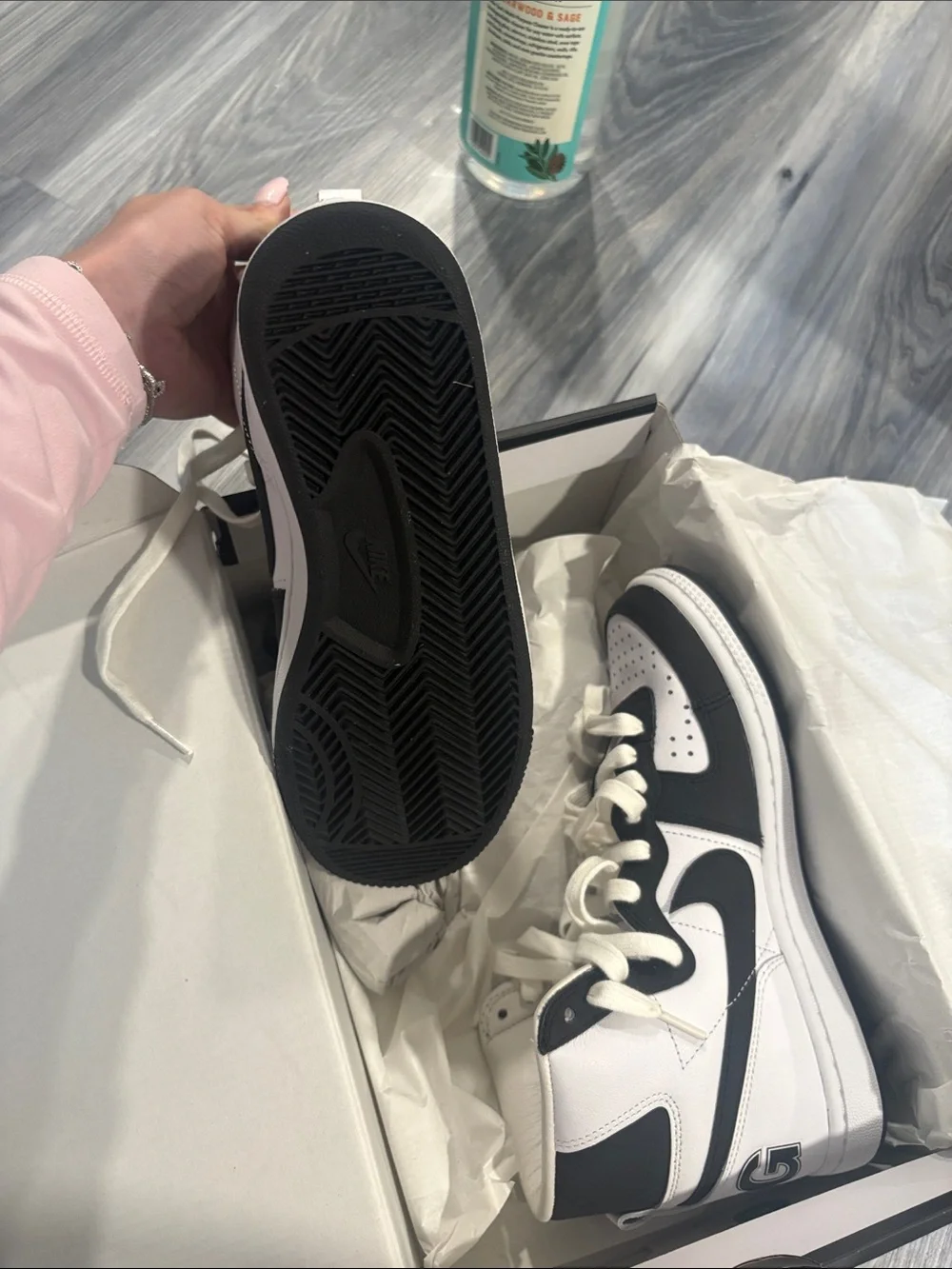 Nike comme des garcons Black & White High-Top Sneakers men’s 5 women’s 7